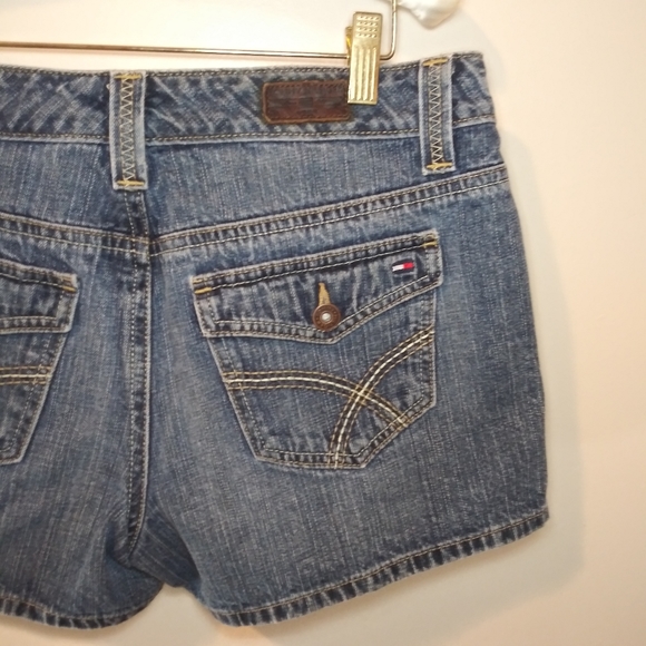 Vintage 2007 Tommy Hilfiger Flap Pocket Denim Shorts - Picture 7 of 13